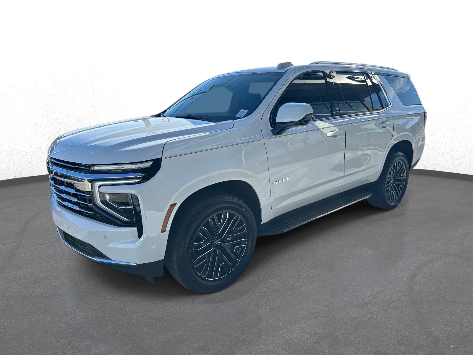 Used 2026 Chevrolet Tahoe LT w/ Comfort Package AWD/4WD image 7