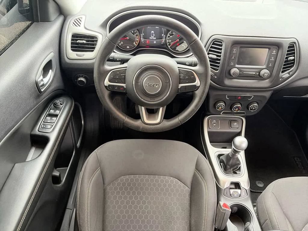 Used 2017 Jeep Compass Sport FWD image 11
