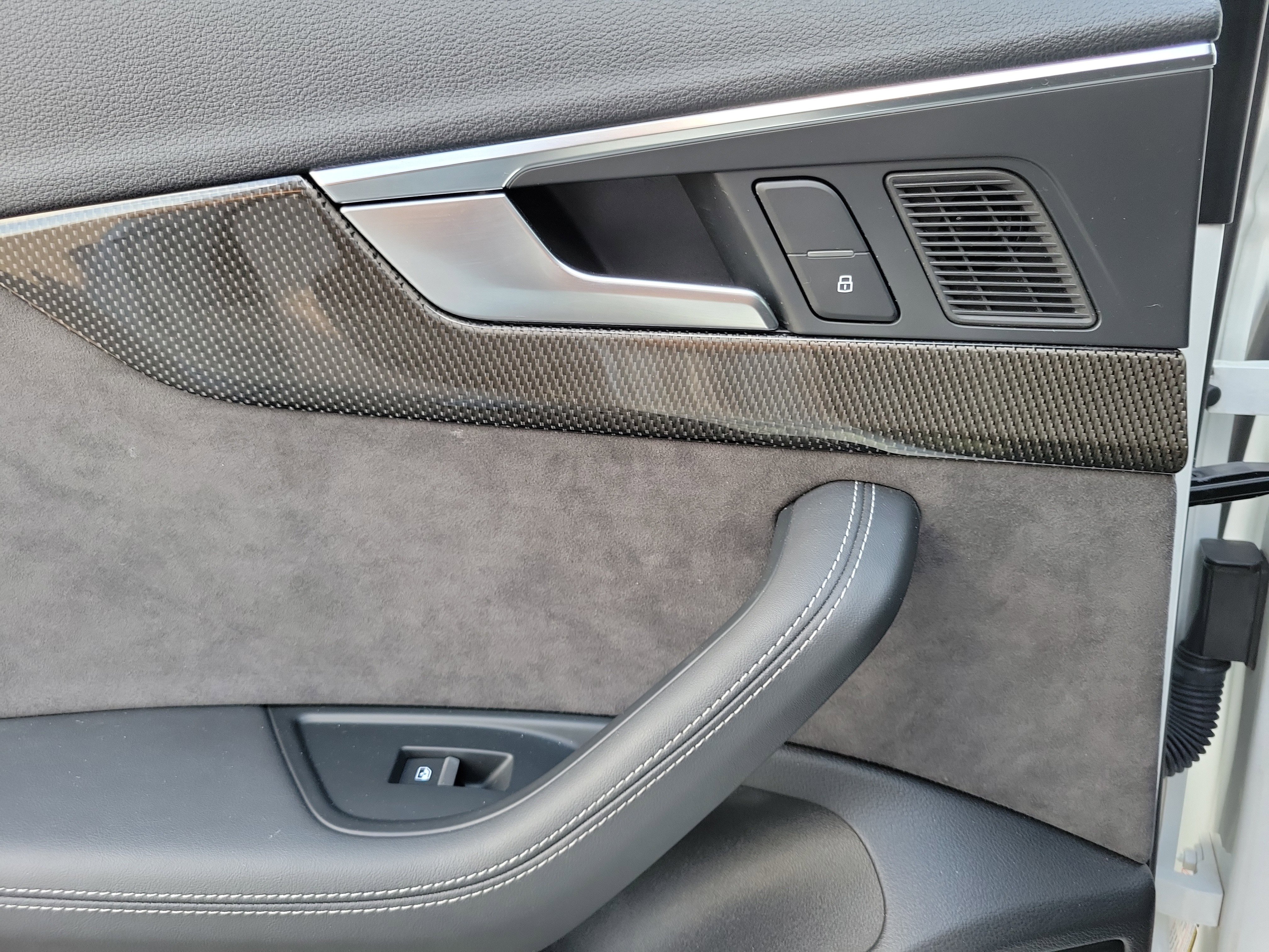 Used 2019 Audi S4 Prestige w/ Prestige Package image 12