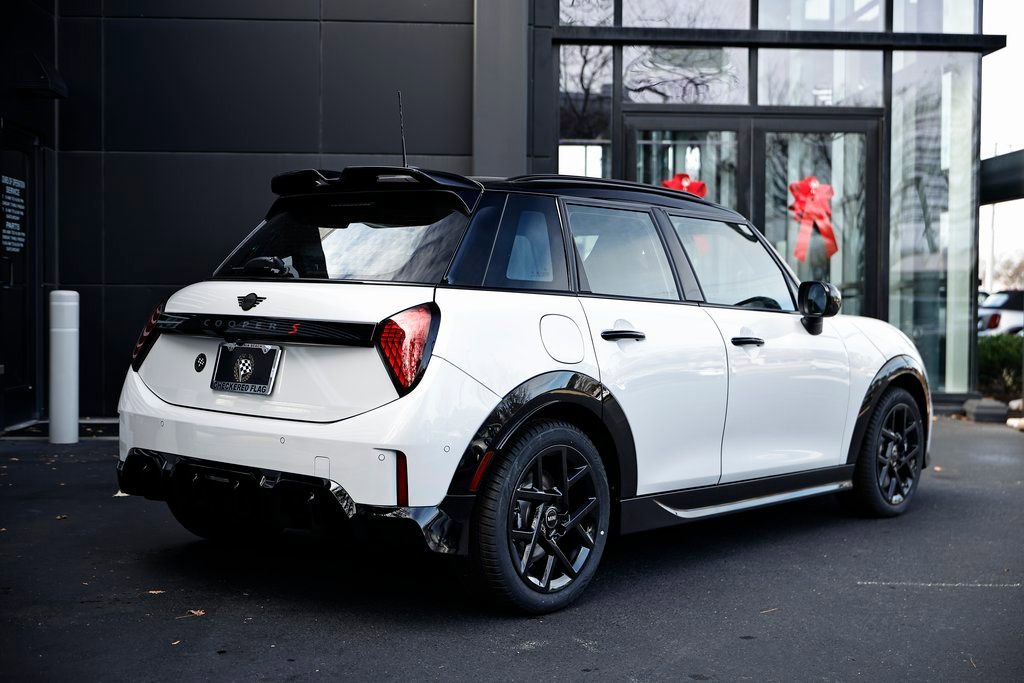 New 2026 MINI Cooper S image 7