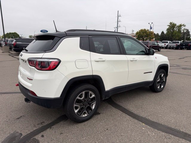 Used 2018 Jeep Compass Trailhawk w/ Leather Interior Group AWD/4WD image 10