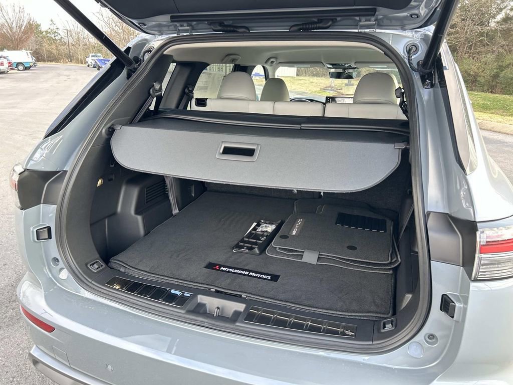 New 2026 Mitsubishi Outlander SE AWD/4WD image 11