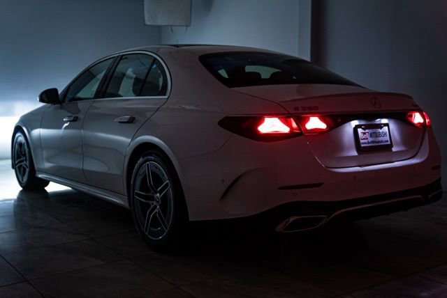 Used 2025 Mercedes-Benz E 350 4MATIC Sedan image 41