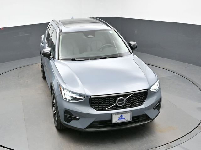 Used 2023 Volvo XC40 B5 Plus w/ Climate Package image 46