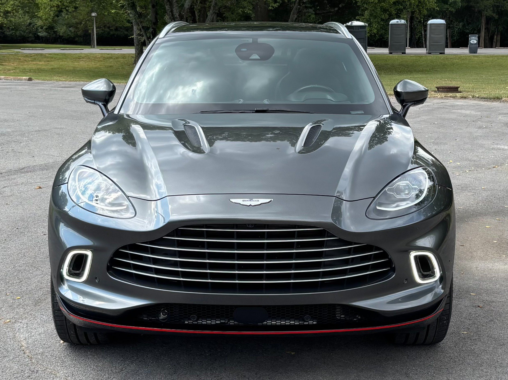 Used 2021 Aston Martin DBX AWD/4WD image 6