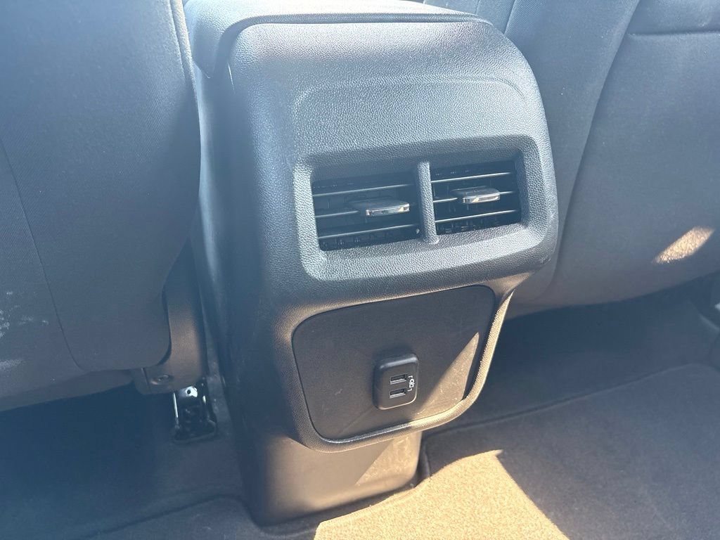 Used 2023 Chevrolet Equinox LT w/ Driver Convenience Package AWD/4WD image 27