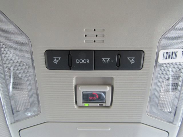 Used 2025 Toyota RAV4 XLE image 54