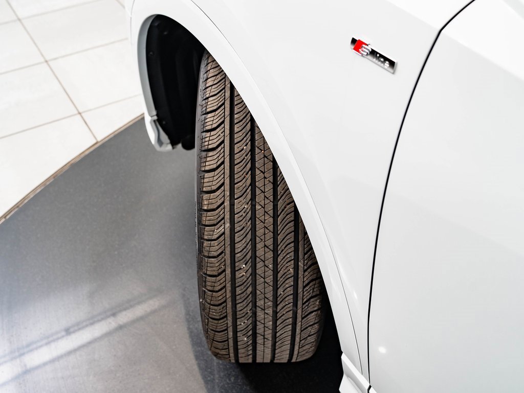 Certified 2025 Audi Q3 2.0T Premium Plus w/ Premium Plus Package image 44