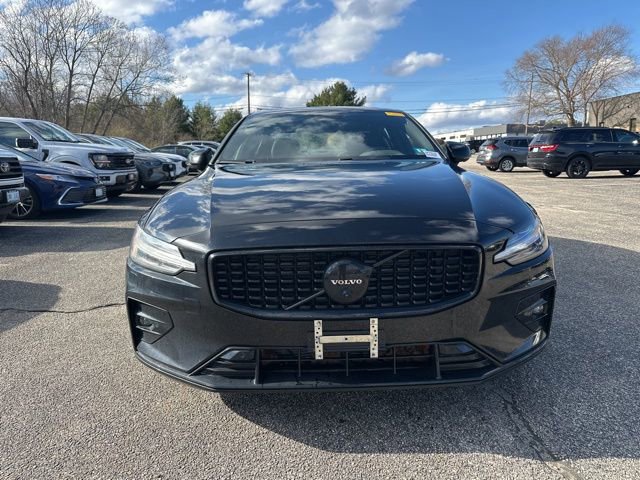 Used 2023 Volvo S60 B5 Plus w/ Climate Package image 2