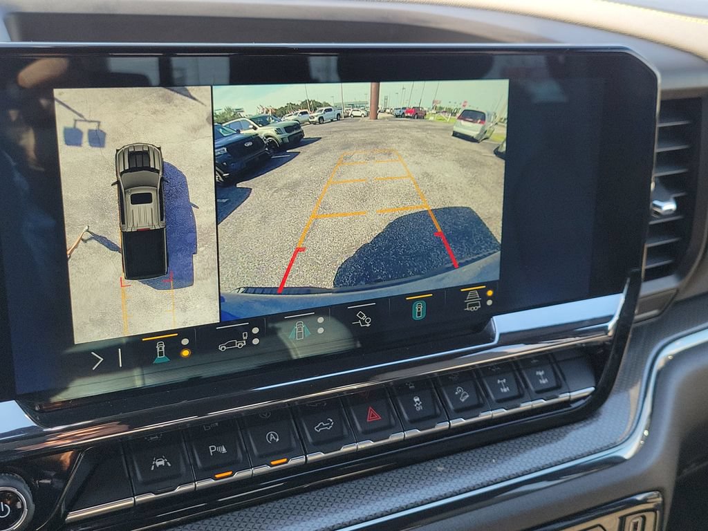 Used 2022 Chevrolet Silverado 1500 ZR2 w/ Technology Package AWD/4WD image 17