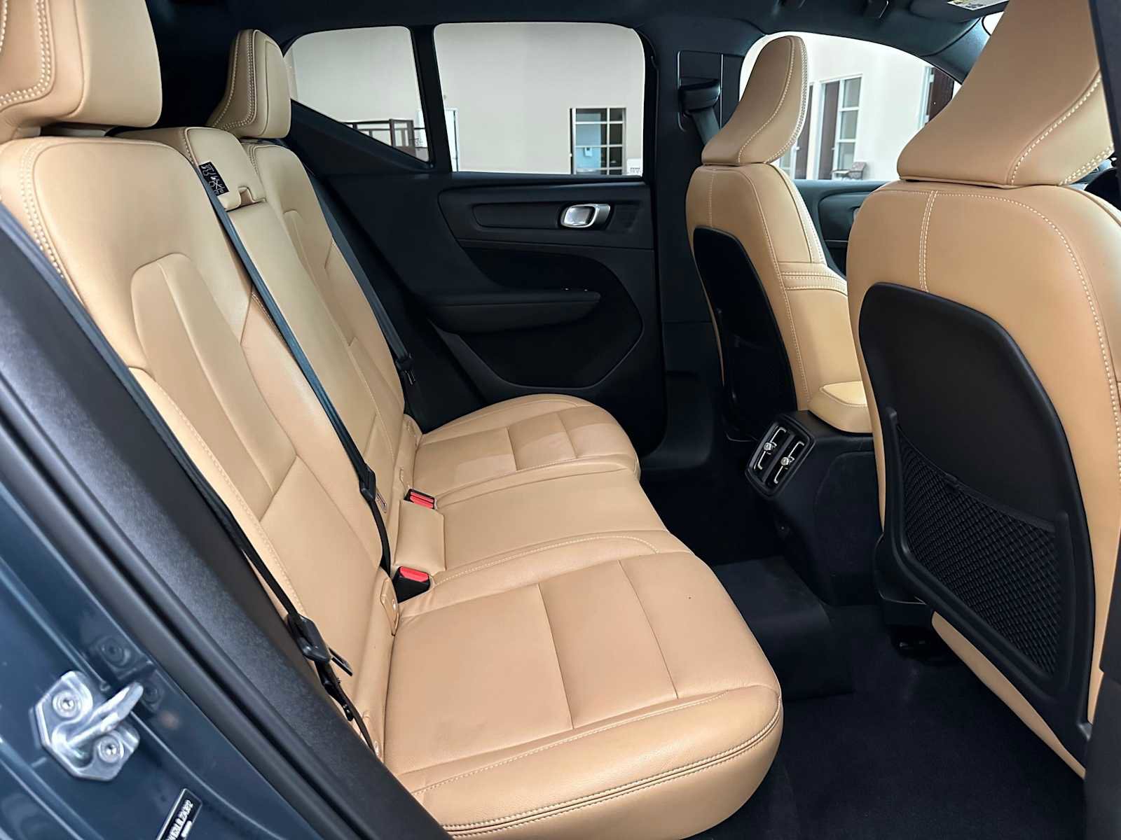 Used 2020 Volvo XC40 T5 Inscription w/ Protection Package Premier image 26