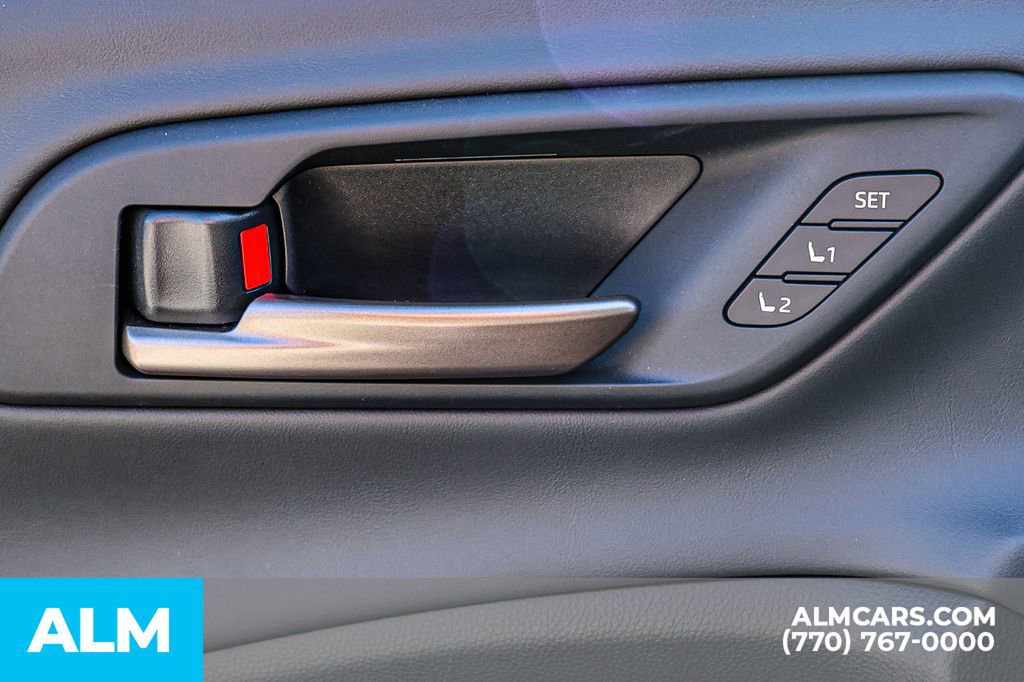 Used 2025 Toyota Crown Signia image 53