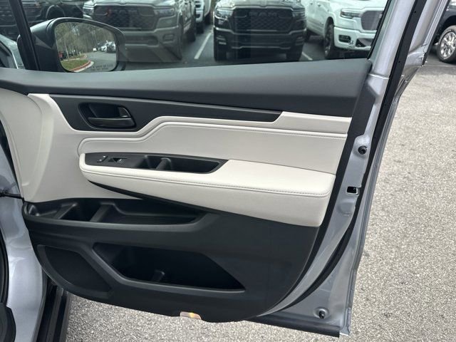 Used 2026 Honda Odyssey EX-L image 16