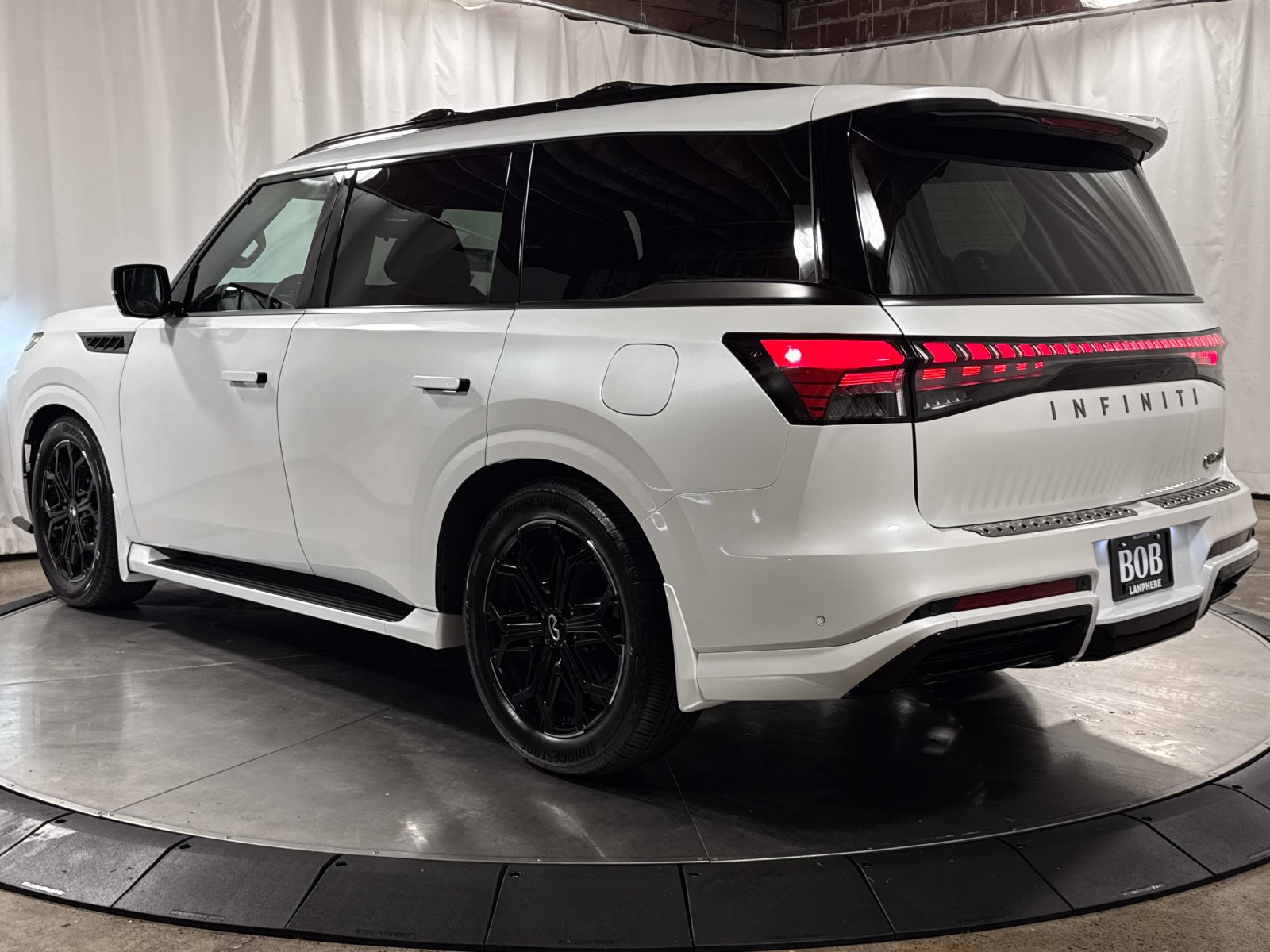 New 2027 INFINITI QX80 Sensory w/ Sport Exterior Package AWD/4WD image 11