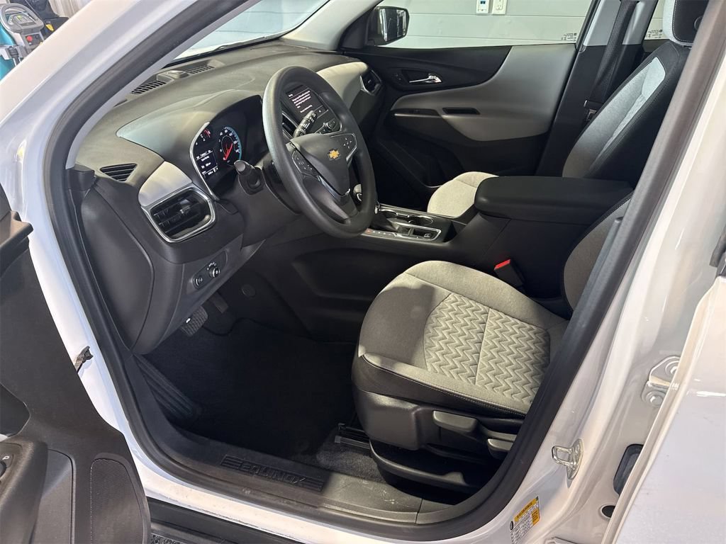 Used 2024 Chevrolet Equinox LS FWD image 10
