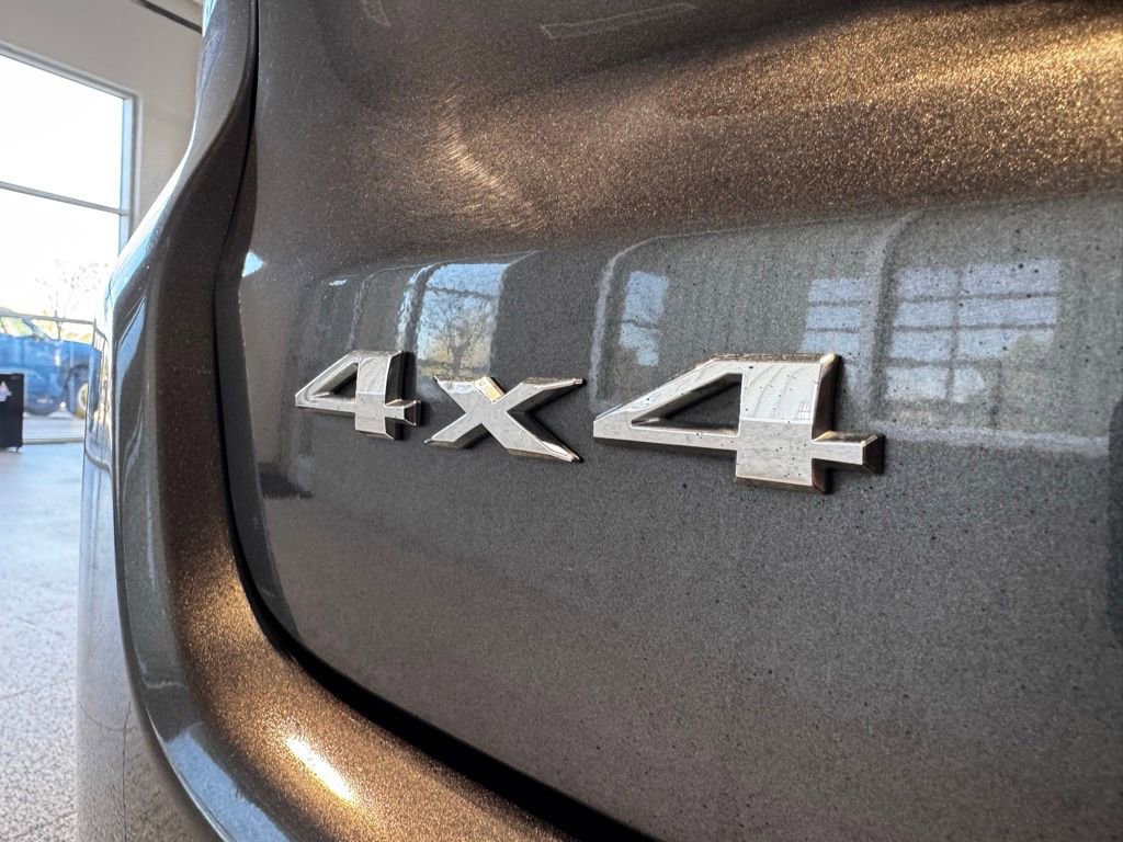 Used 2023 Jeep Compass Limited image 8