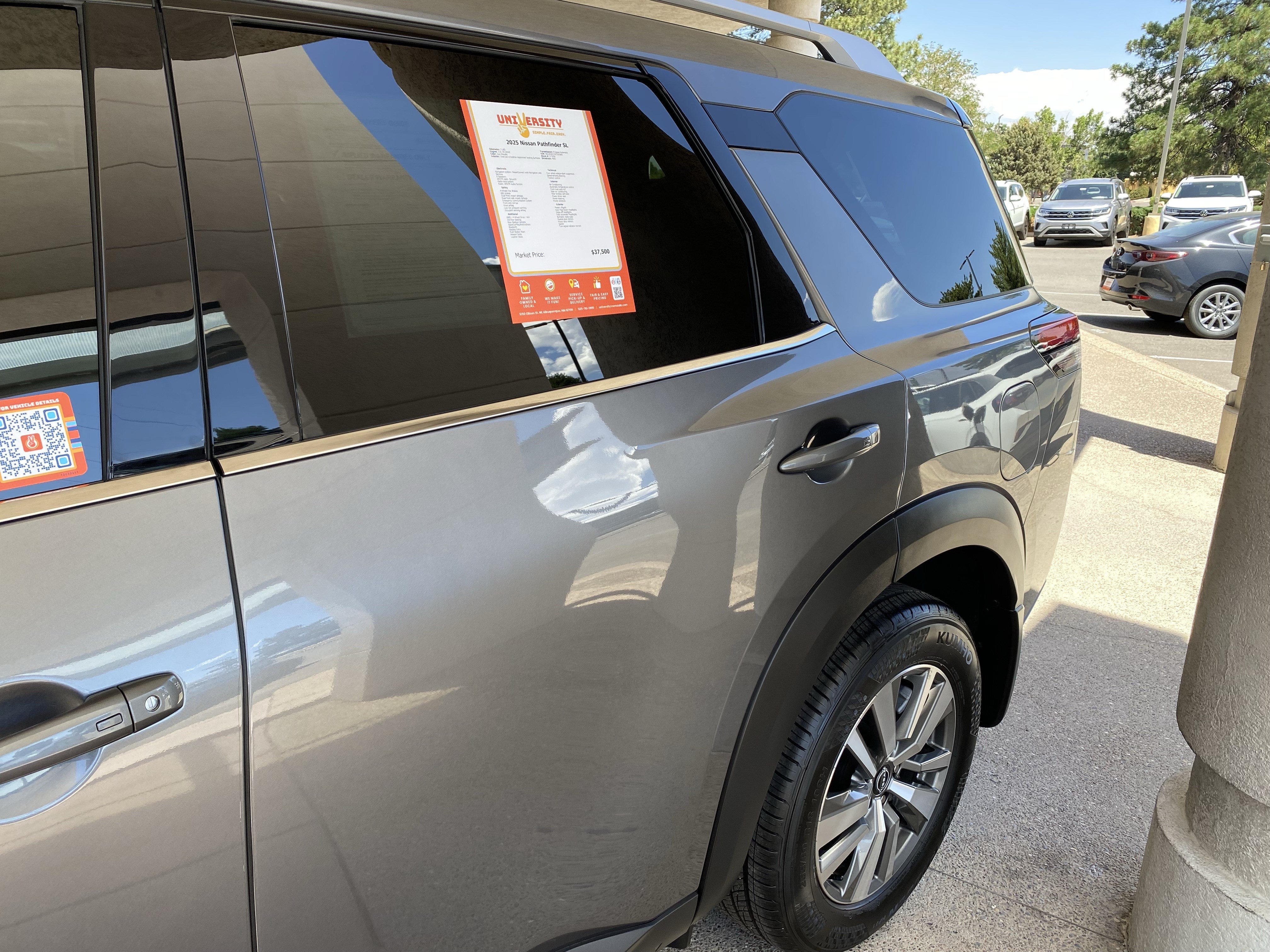 Used 2025 Nissan Pathfinder SL w/ Cargo Package AWD/4WD image 61