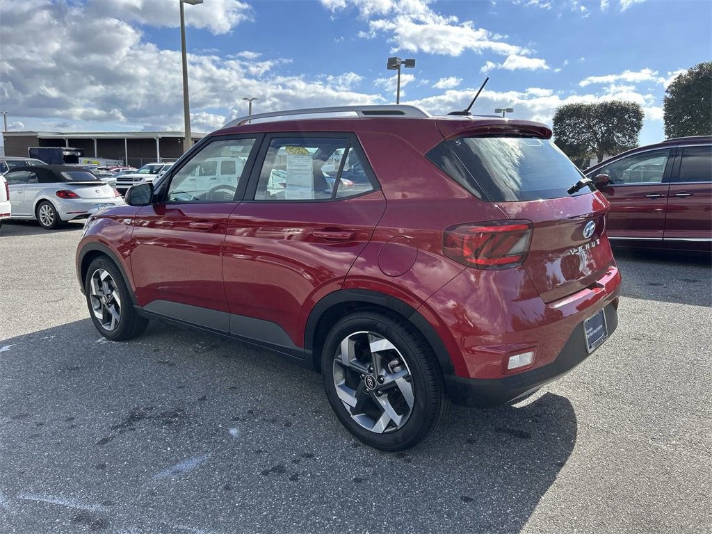 Certified 2023 Hyundai Venue SEL image 11