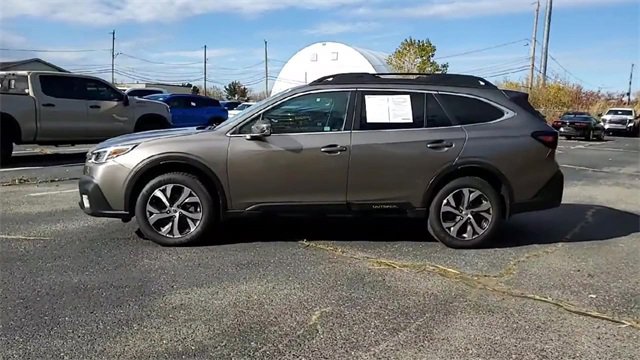 Used 2022 Subaru Outback Limited w/ Popular Package #2 image 5