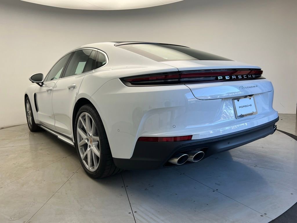 Used 2026 Porsche Panamera RWD image 3