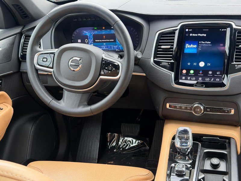 Certified 2023 Volvo XC90 B6 Ultimate AWD/4WD image 13