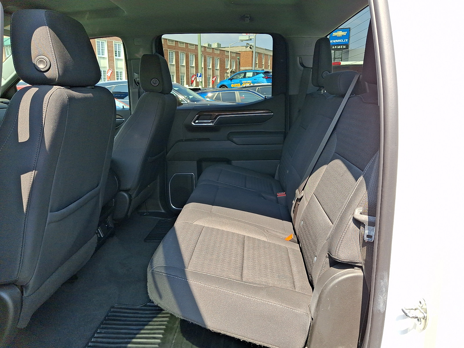 Certified 2023 Chevrolet Silverado 1500 LT AWD/4WD image 11