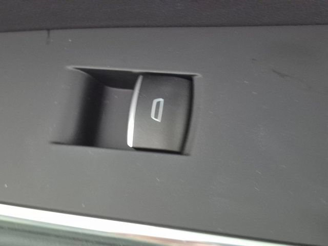 Used 2025 GMC Acadia Denali FWD image 36