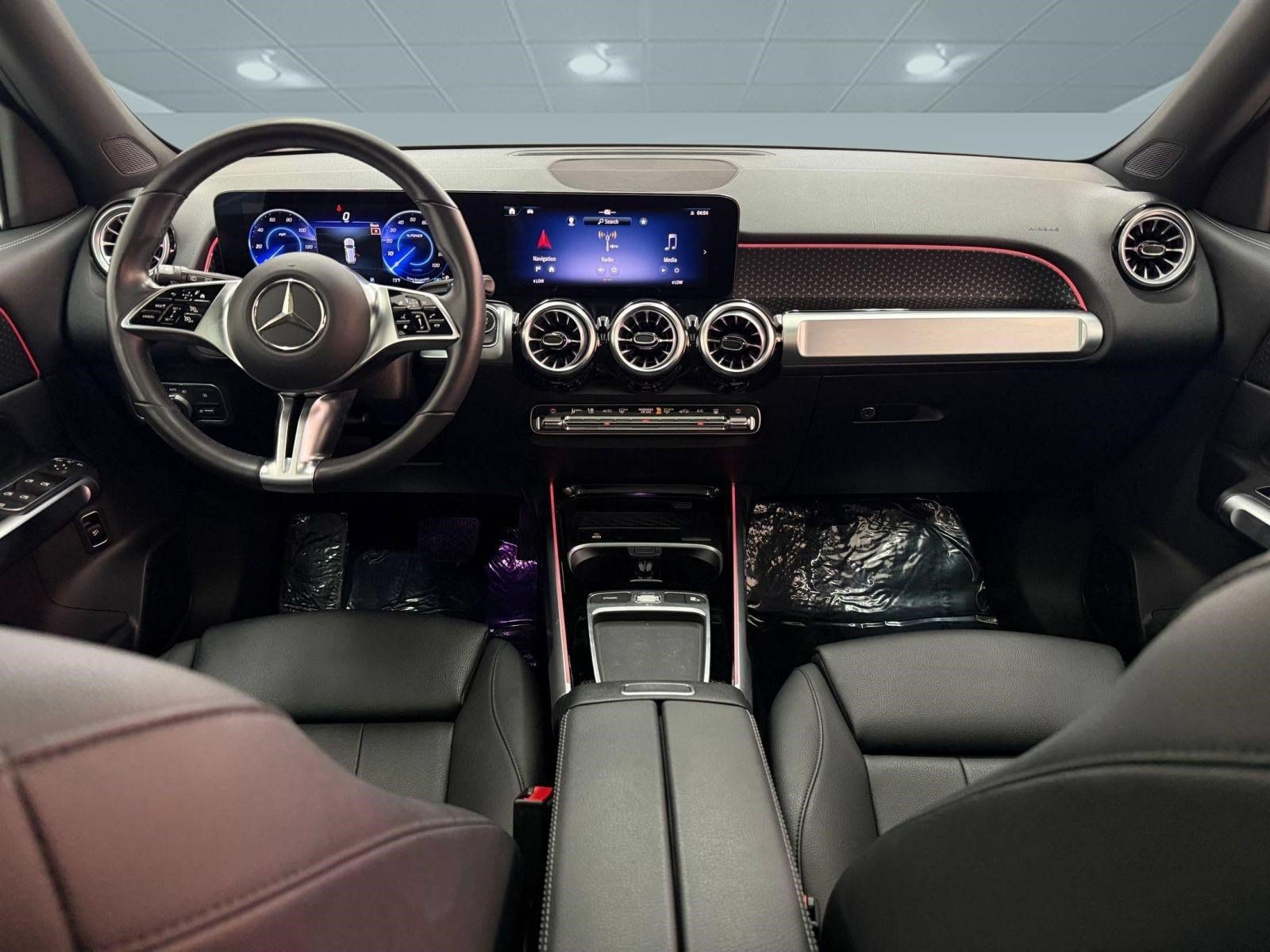 Used 2024 Mercedes-Benz EQB 250+ image 12
