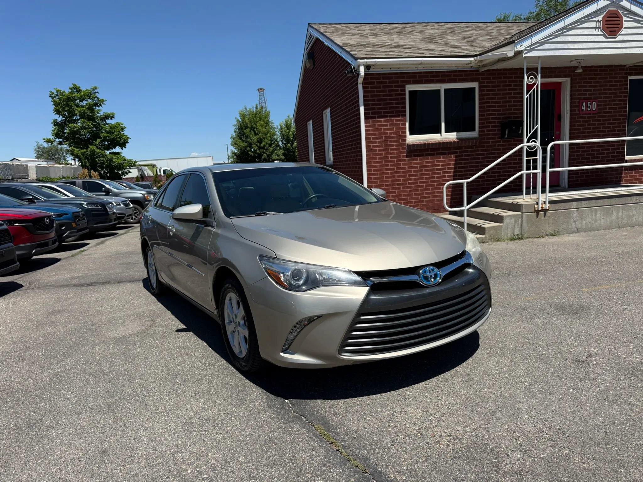 Used 2017 Toyota Camry XLE w/ Moonroof Package FWD image 3