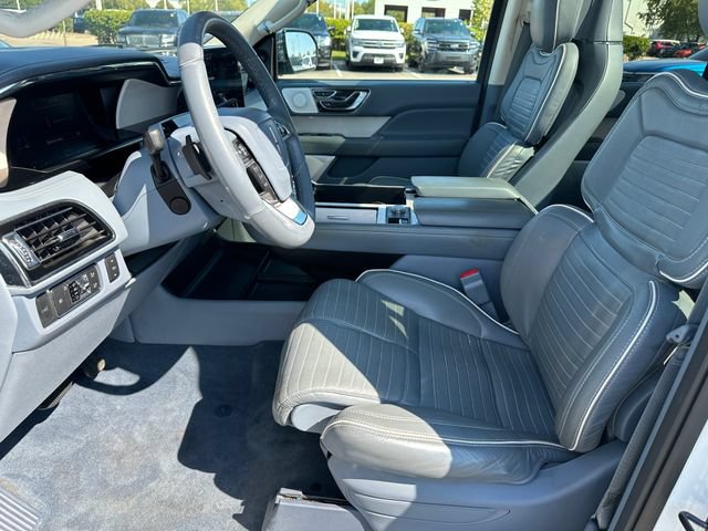 Used 2022 Lincoln Navigator Black Label AWD/4WD image 25