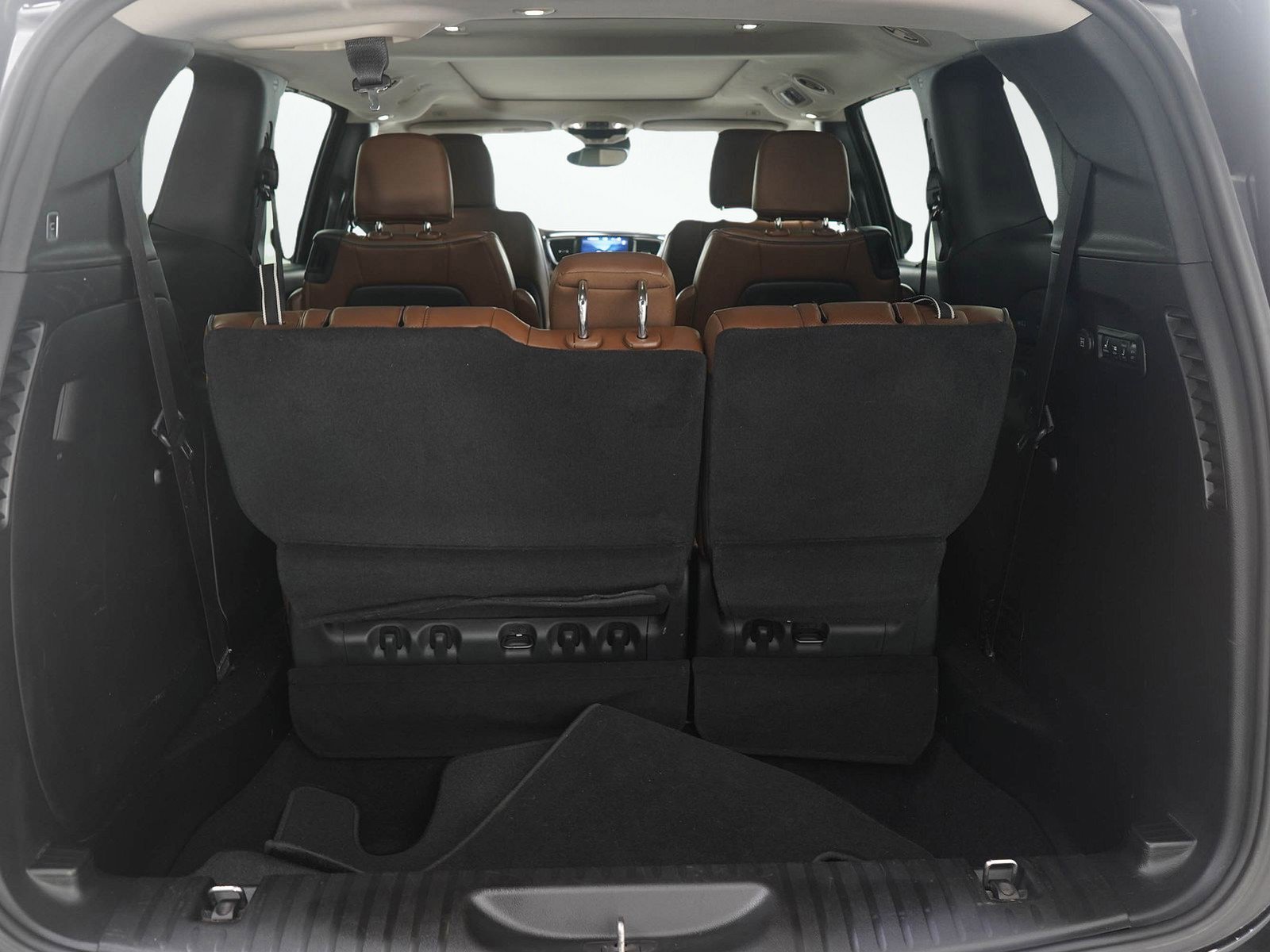 Used 2019 Chrysler Pacifica Limited image 9