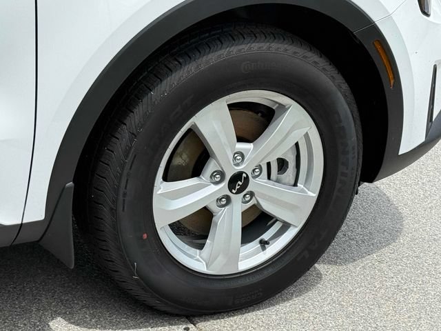 New 2026 Kia Sorento LX FWD image 12