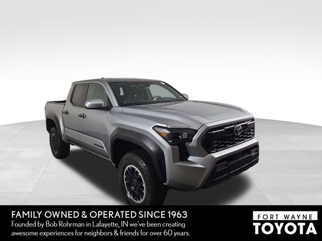 Used 2024 Toyota Tacoma TRD Off-Road AWD/4WD image 4