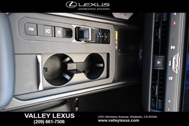 New 2026 Lexus ES 350e FWD image 8