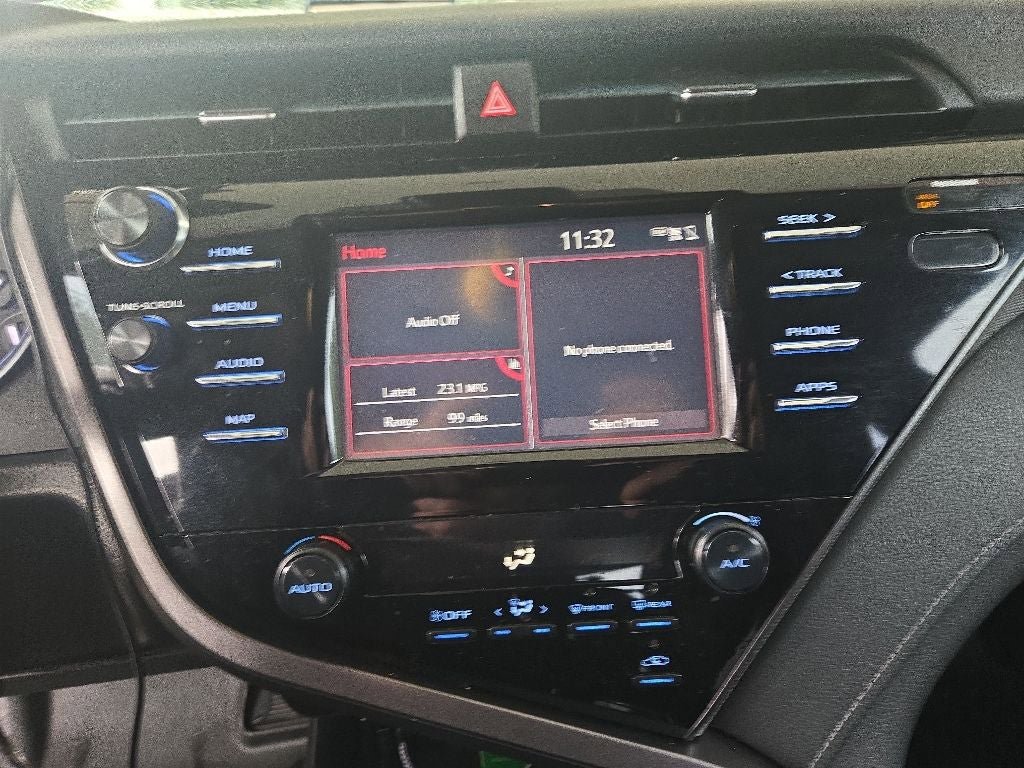 Used 2019 Toyota Camry SE FWD image 13