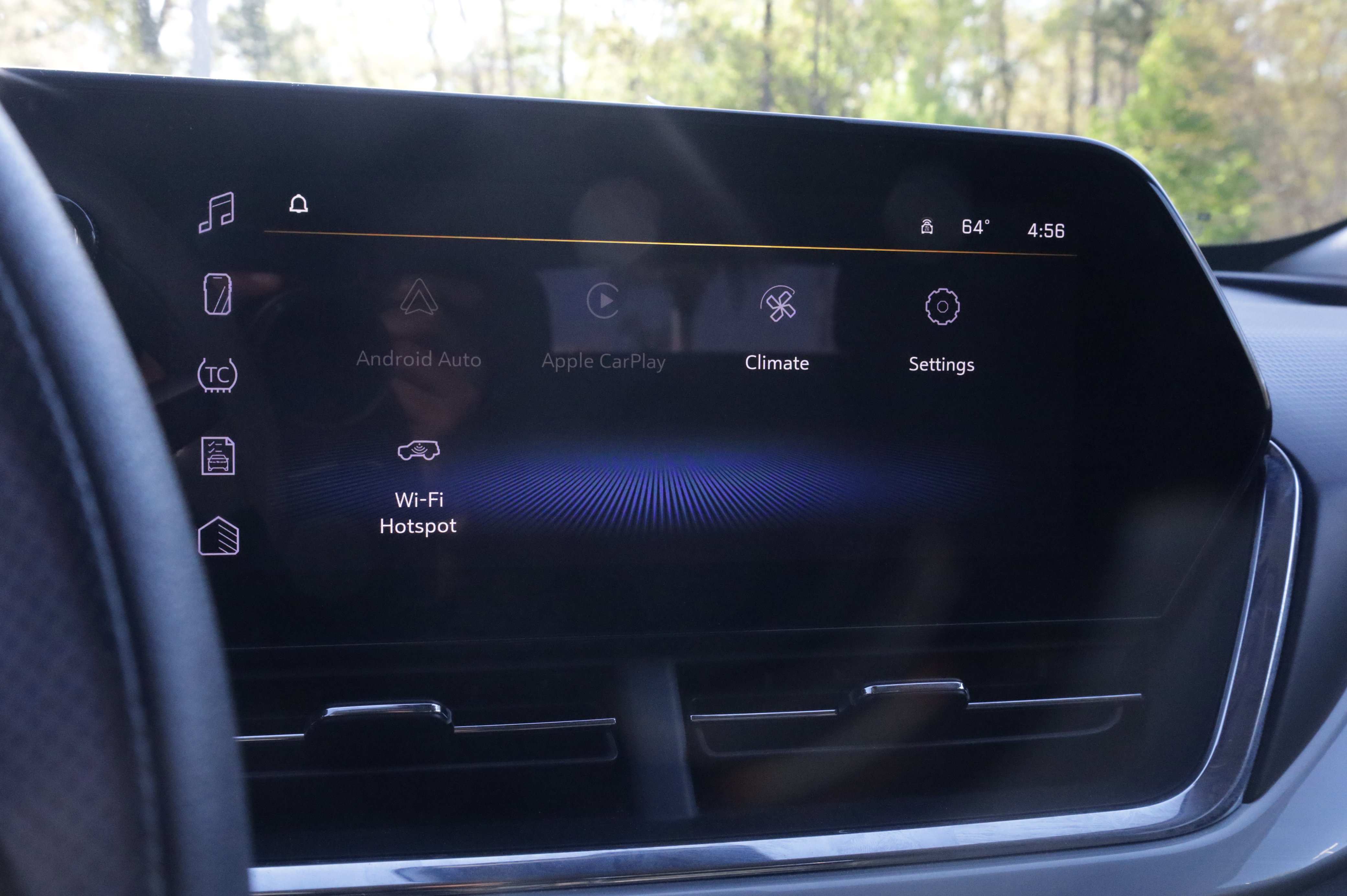 Used 2025 Chevrolet Trax LT FWD image 21