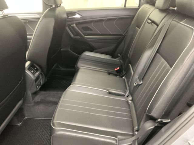 Used 2022 Volkswagen Tiguan SE R-Line image 56