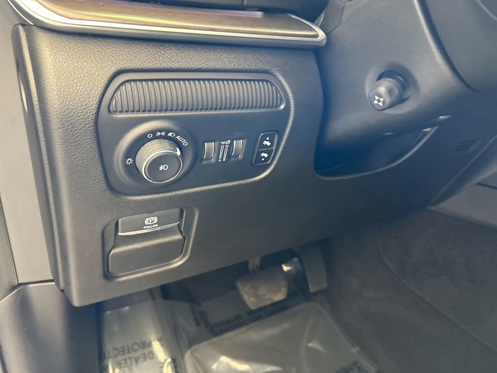 Used 2024 Jeep Grand Wagoneer L 4WD image 55