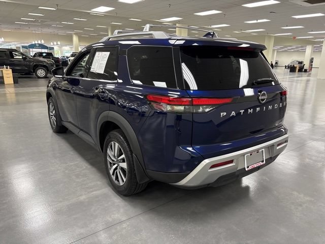 Used 2023 Nissan Pathfinder SL AWD/4WD image 5