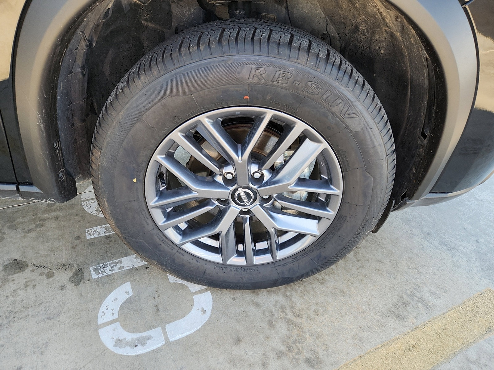 Used 2024 Nissan Rogue S image 9