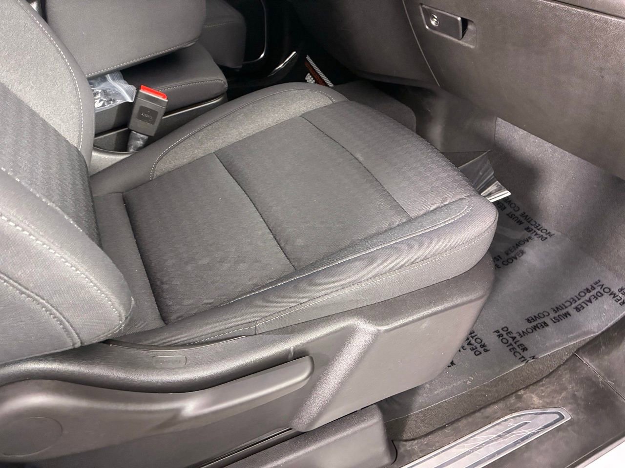 Used 2023 Chevrolet Silverado 1500 LT image 32