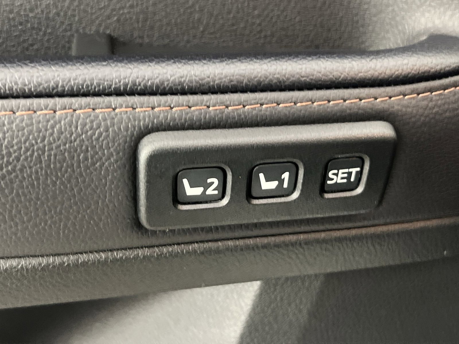 Used 2023 Toyota 4Runner Limited image 33