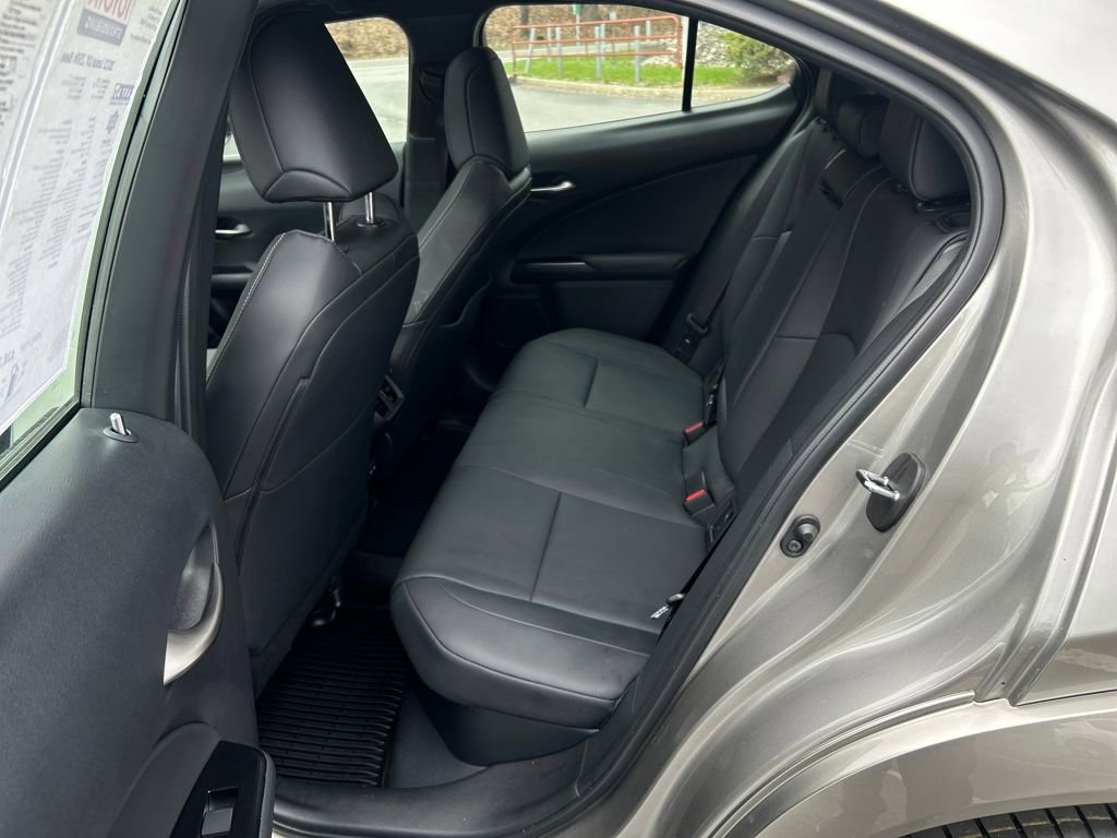 Used 2022 Lexus UX 250h w/ Premium Package image 24