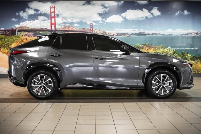 Certified 2023 Lexus RZ 450e Premium w/ Technology Package image 5