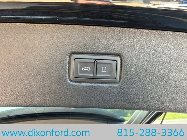 Used 2023 Audi Q7 3.0T Premium w/ Convenience Package AWD/4WD image 30