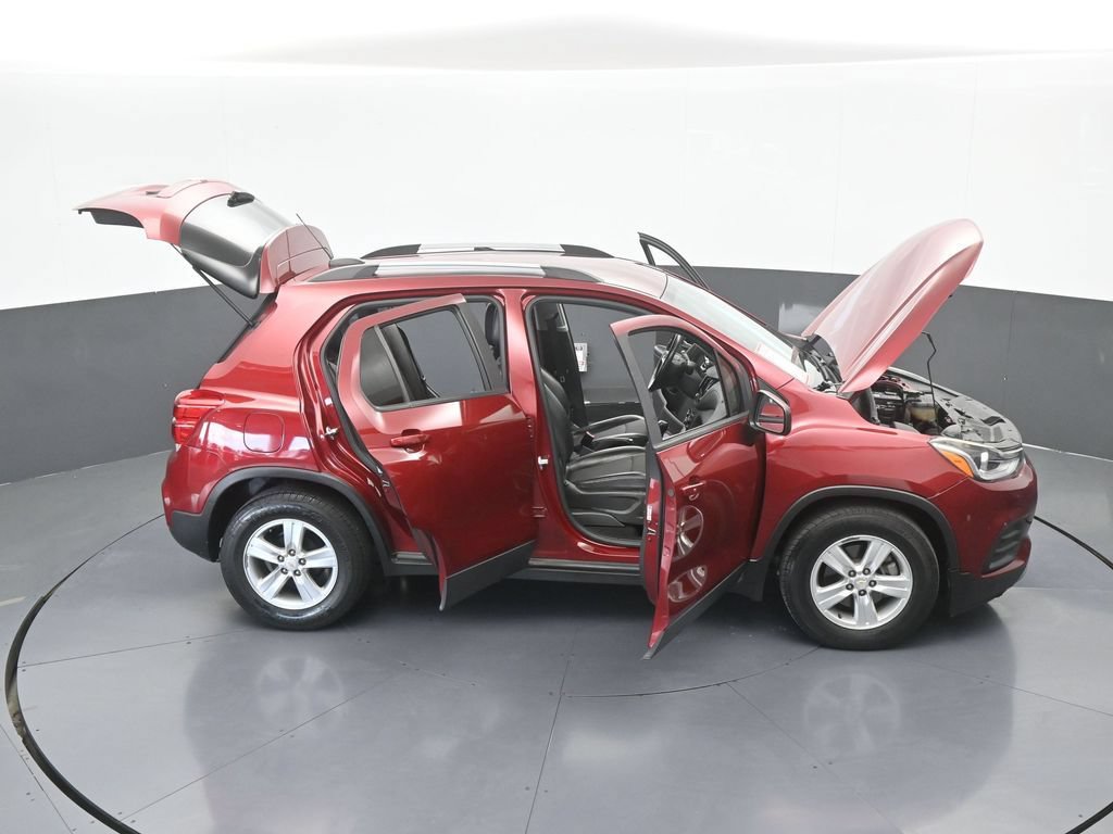 Used 2021 Chevrolet Trax LT w/ LT Convenience Package FWD image 66
