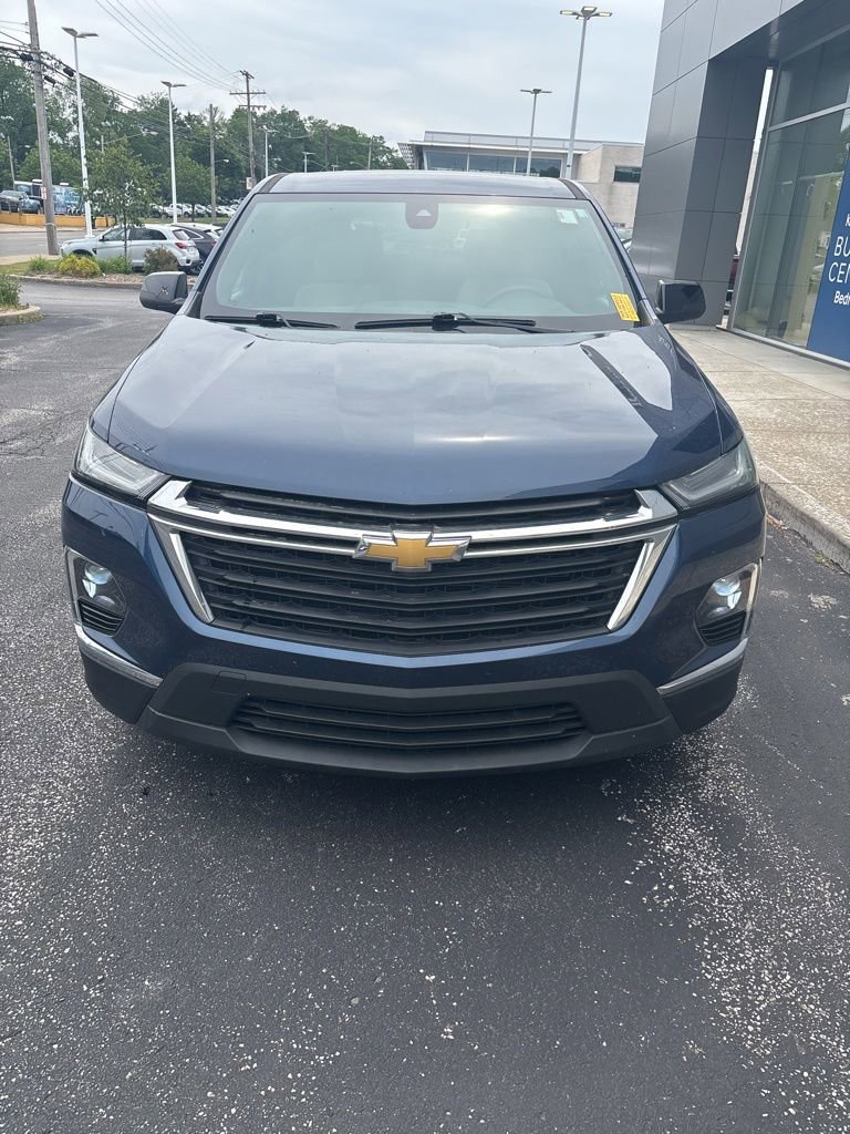 Used 2022 Chevrolet Traverse LS AWD/4WD image 8