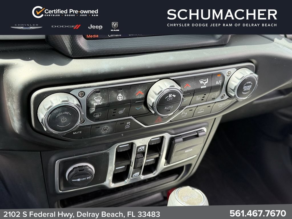Used 2023 Jeep Wrangler Unlimited Sahara AWD/4WD image 19