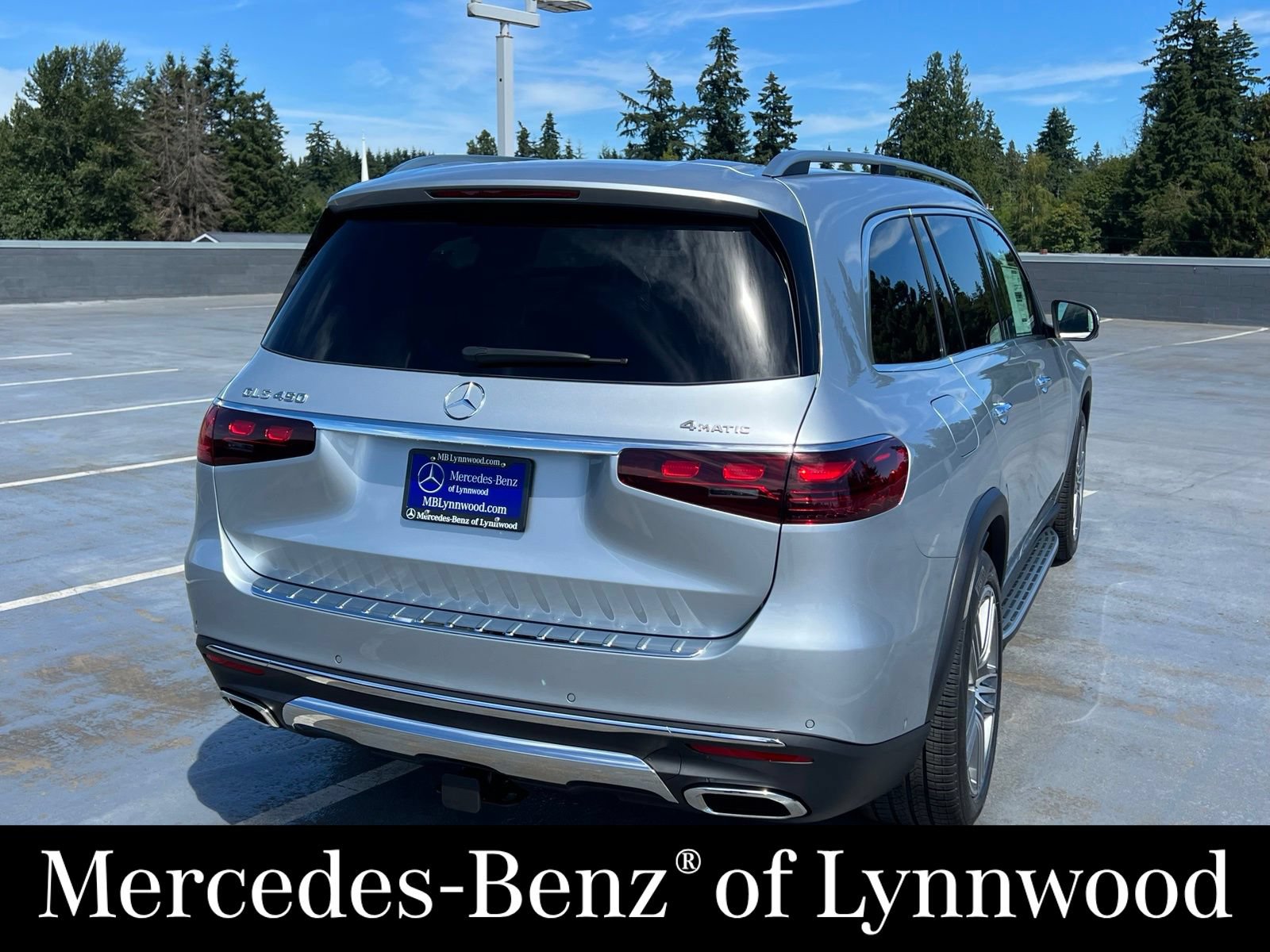 New 2026 Mercedes-Benz GLS 450 4MATIC image 9