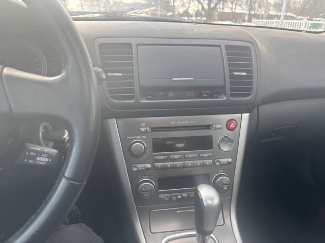 Used 2005 Subaru Outback 2.5i Limited image 17